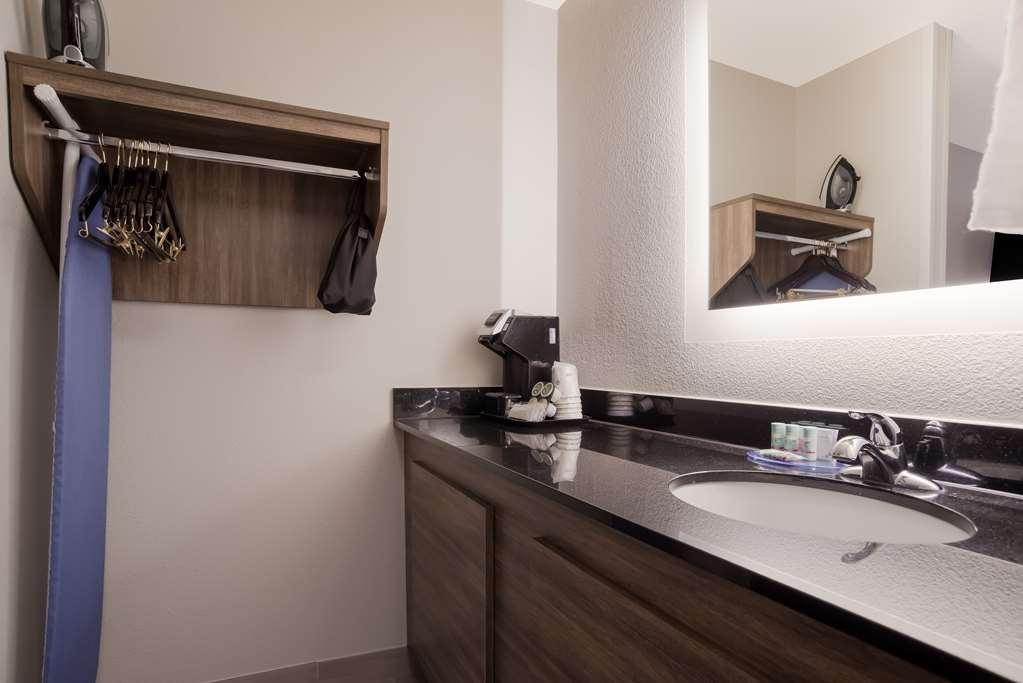 Best Western Flagship Inn Мос Пойнт Стая снимка