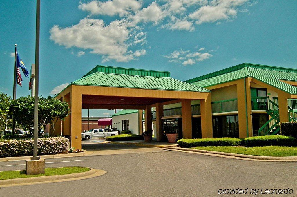 Best Western Flagship Inn Мос Пойнт Екстериор снимка