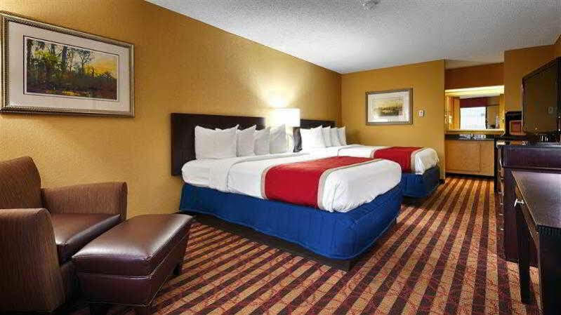 Best Western Flagship Inn Мос Пойнт Екстериор снимка